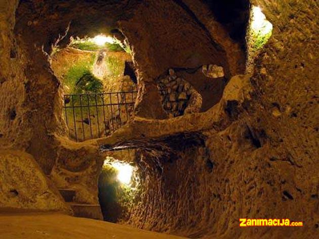 Podzemni grad Derinkuyu u Turskoj