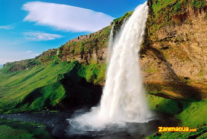 Jedan od najlepših vodopada na Islandu