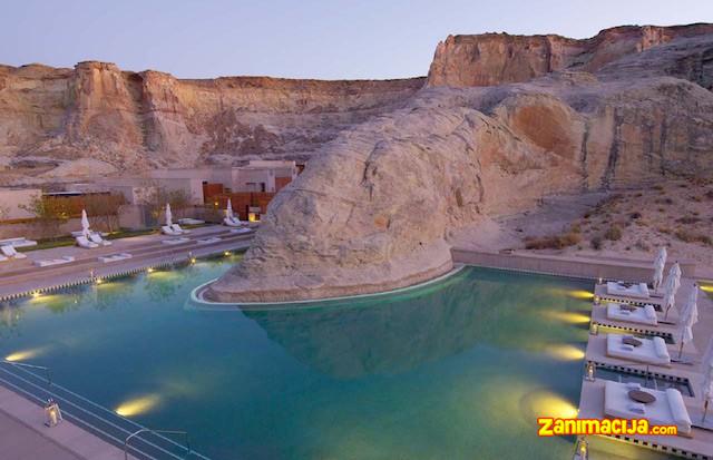 Luksuzan hotel u sred pustinje