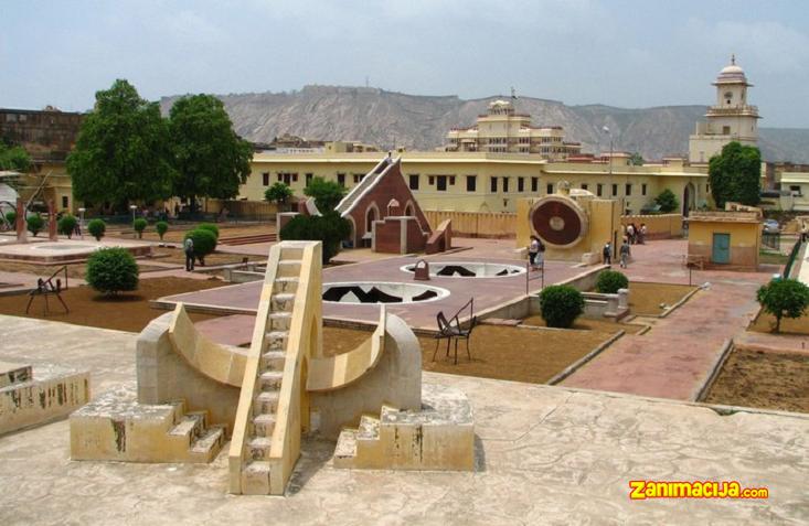 Drevna opservatorija Jantar Mantar u Jaipur, India
