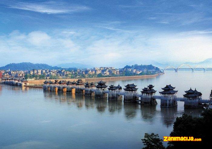 Drevni plutajući most Guangji