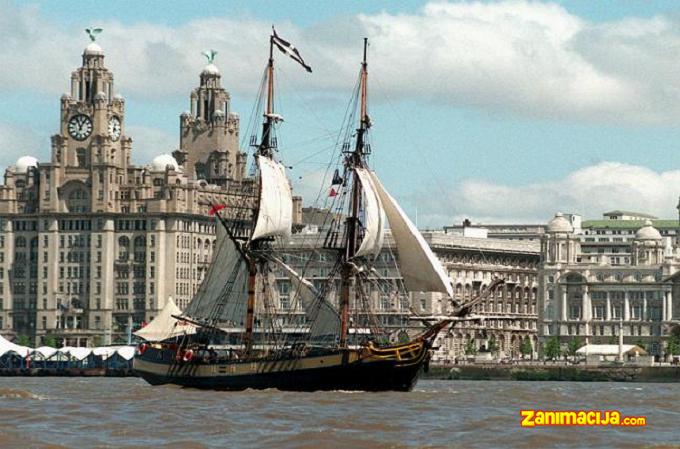 Albert Dock,  Liverpul