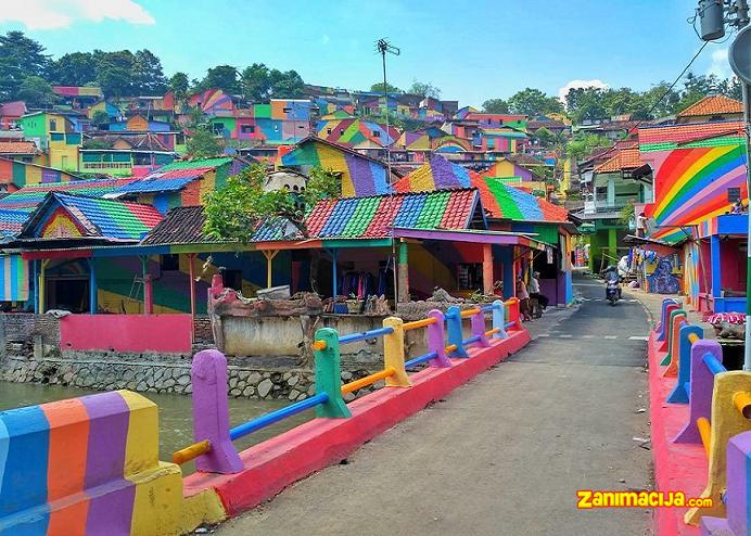 Sve dugine boje: iznenađujuće šareno selo